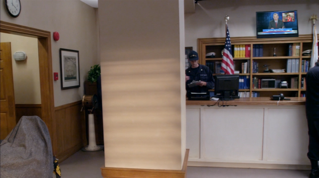 File:4x02 Borderline Personalities (71).png