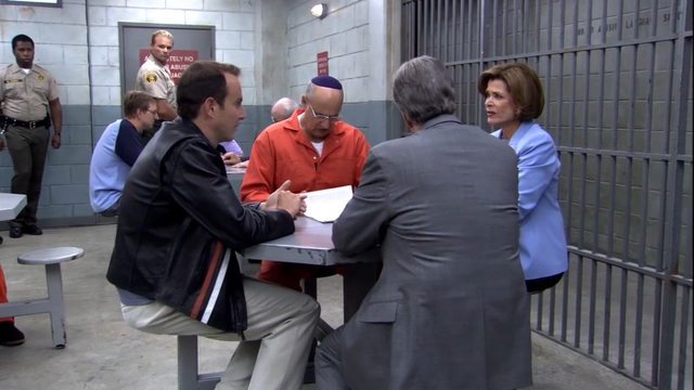 File:1x22 Let 'Em Eat Cake (20).png