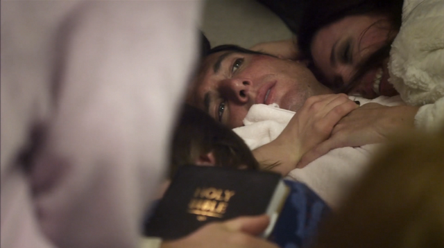 File:4x07 Colony Collapse (043).png