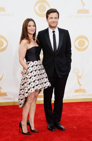 File:2013 Emmys Jason-2.jpg