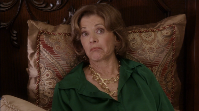 File:4x10 Queen B. (22).png