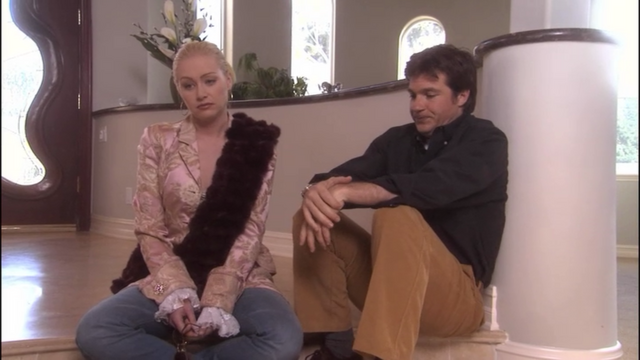 File:1x01 Pilot (70).png