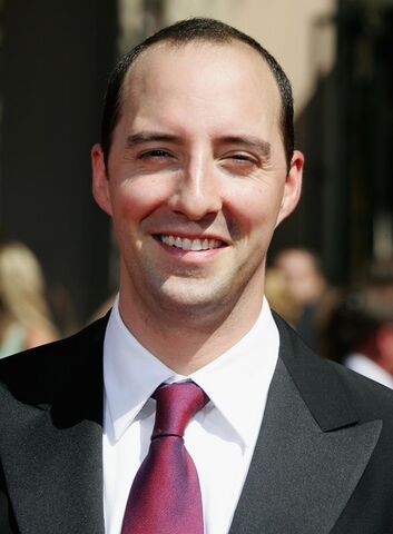 File:2006 Primetime Emmy Awards - Tony Hale 01.jpg