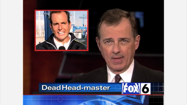 File:1x11 Public Relations (34).png