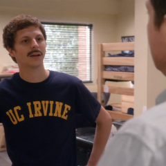George Michael Bluth - Arrested Development's George Michael at UC Irvine (with ... : The best gifs are on giphy.