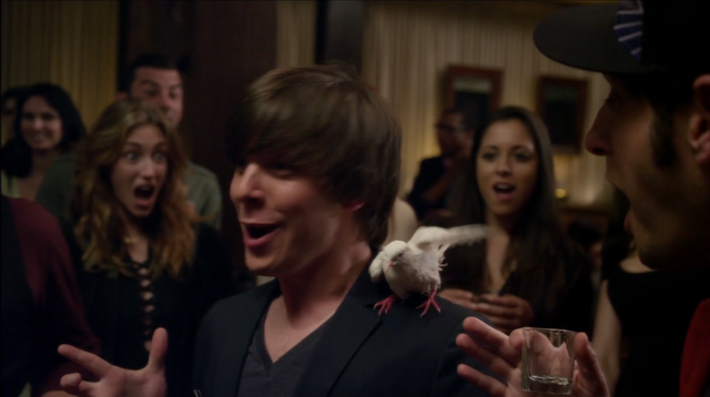 File:4x07 Colony Collapse (118).png