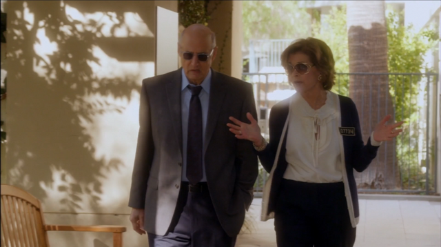 File:4x10 Queen B. (39).png