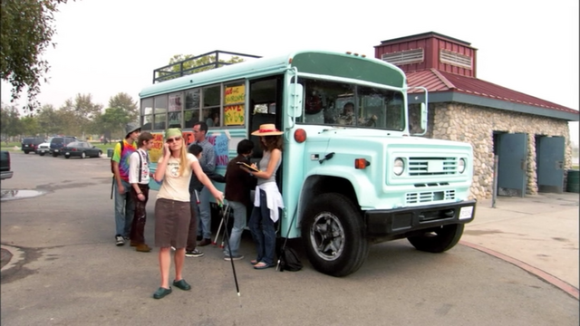 File:1x05 Charity Drive (30).png