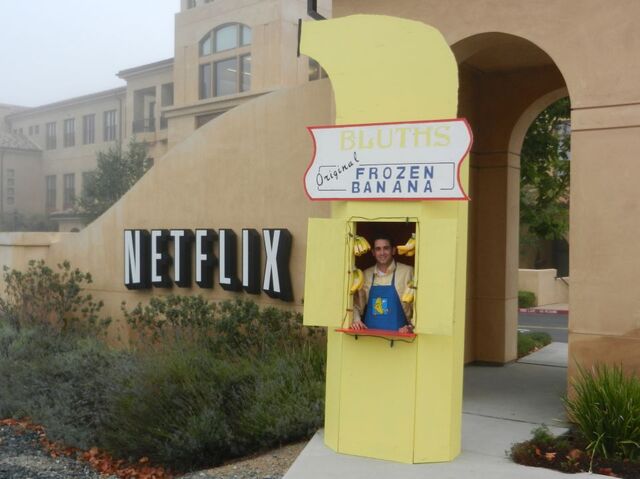 File:BluthWalkOn -- winner 02.jpeg