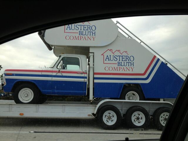 File:S4 Bluth Austero stair car.jpg