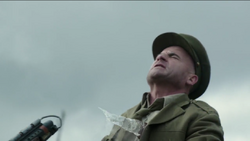 Mick being killed by Snart.png
