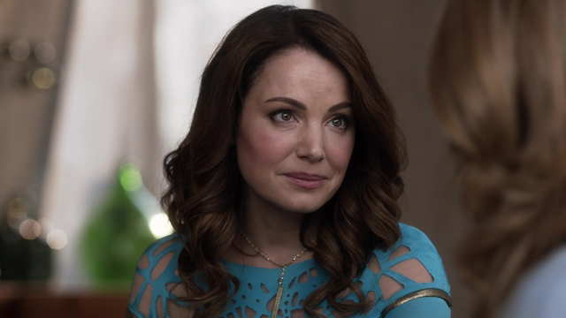 File:Alura Zor-El.png
