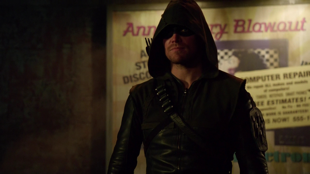 Archivo:Nuevo traje de Arrow.png