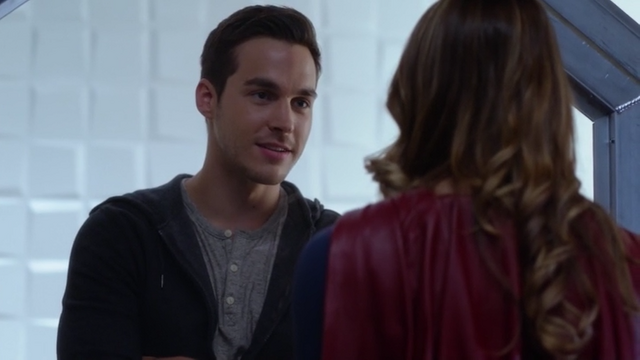 File:Kara confronts Mon-El.png