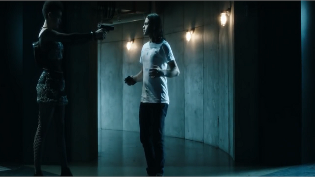File:Shawna holds Cisco at gun point.png
