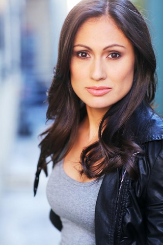 File:Pilar Holland.png