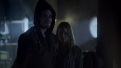 Streets of Fire - Oliver y Sara en el barco.png