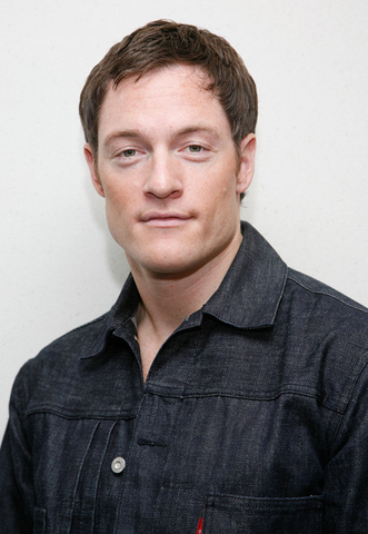 File:Tahmoh Penikett.png