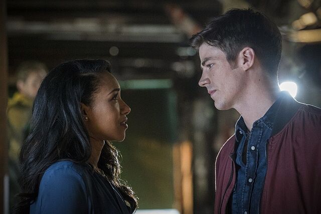 Файл:The-Flash-Flashpoint-Barry-and-Iris.jpg