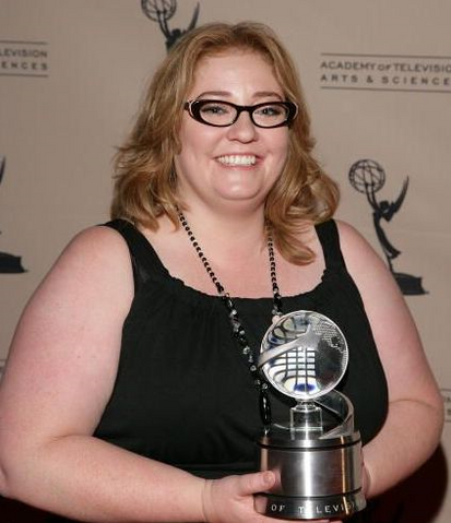 Archivo:Alison Schapker.png