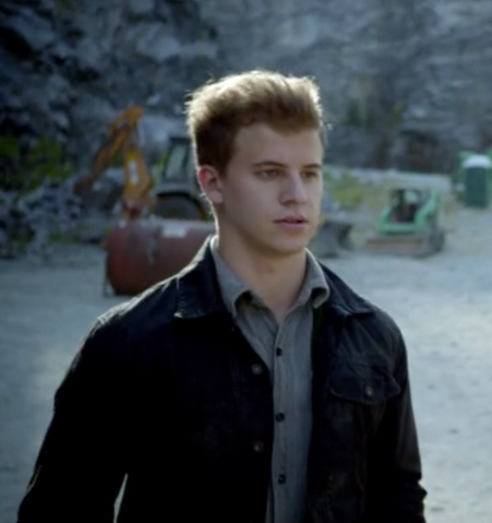 Archivo:Nathan Bowman.png