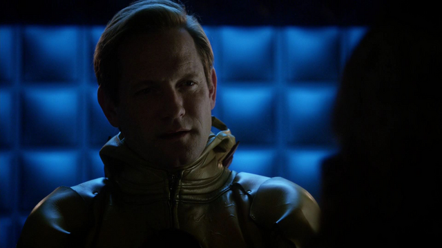 File:Eobard meets Cisco.png