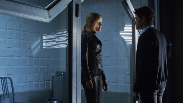 File:Lyra confesses her past to Winn.png