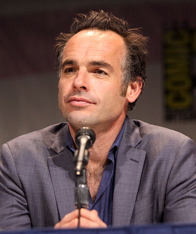 Datei:Paul Blackthorne.jpg