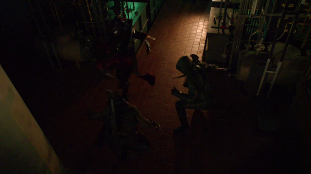 File:Oliver, Nyssa and Malcolm fight.png