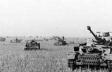 220px-Bundesarchiv Bild 101III-Merz-014-12A, Russland, Beginn Unternehmen Zitadelle, Panzer