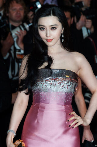 File:Fan+Bingbing+Arrivals+Cannes+Opening+Ceremony+I87YcIsaAjTl.jpg