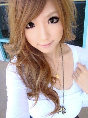 File:Cici Jiang.jpg