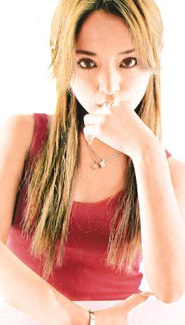 File:Ayumi-old-photo.jpg