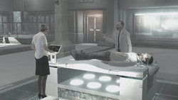 Lucy Vidic monitorano Desmond laboratorio Abstergo.png