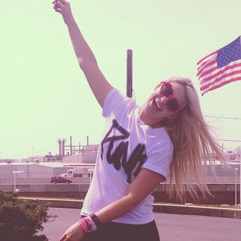 Archivo:RydelMaryLynch.jpg