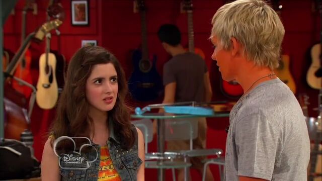 File:Auslly sad HD 1.jpg