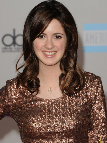 File:Laura AMA.png
