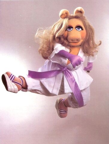 File:Piggykarate.jpg