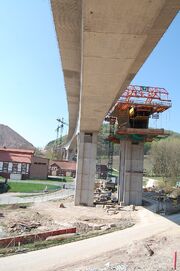 Bau Friedetalbrücke A38.jpg