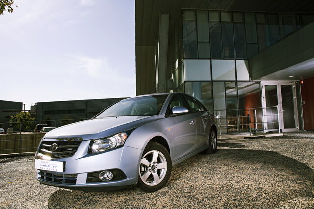 File:Daewoo-Lacetti-2009-38.jpg