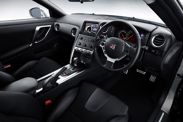File:06-new-spec-nissan-gt-r.jpg