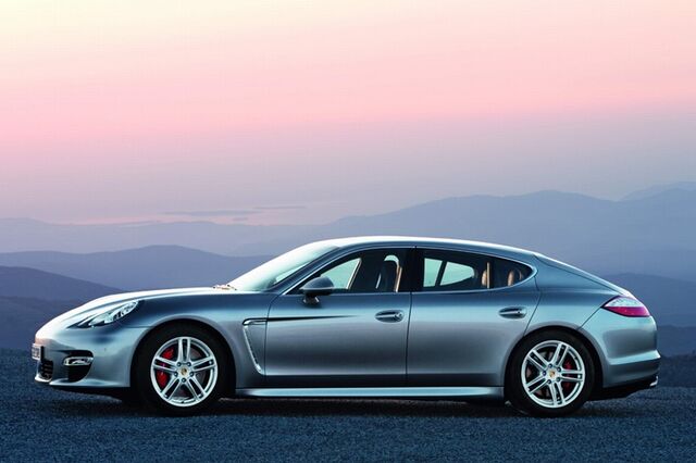 File:2010-Porsche-Panamera-3.jpg