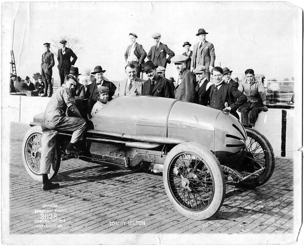 File:Tommy Milton 1921.jpg