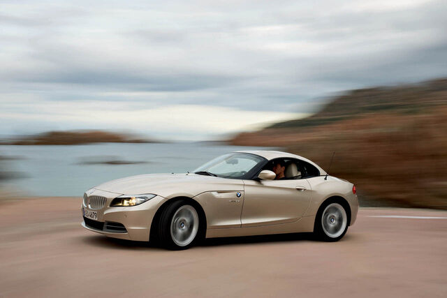 File:2010 z4 hi 29.jpg