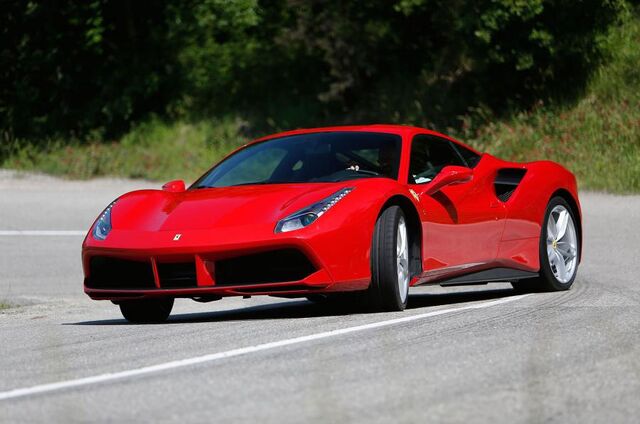 File:Ferrar-488-gtb-2-15-001.jpg