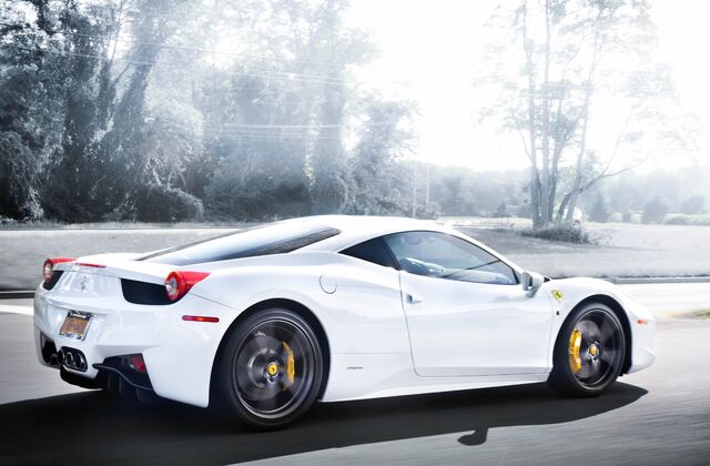 File:Ferrari-458-italia-white-wallpaper-5.jpg