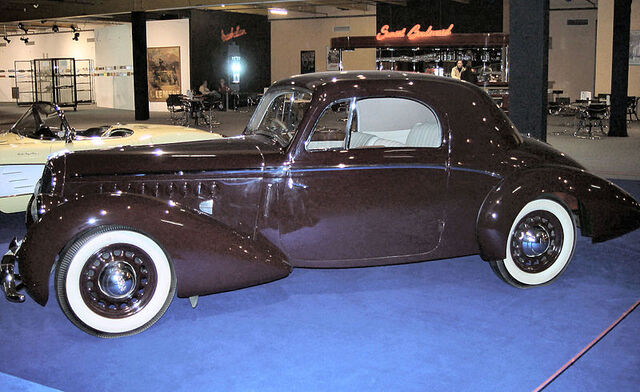 File:Delahaye 134.jpg