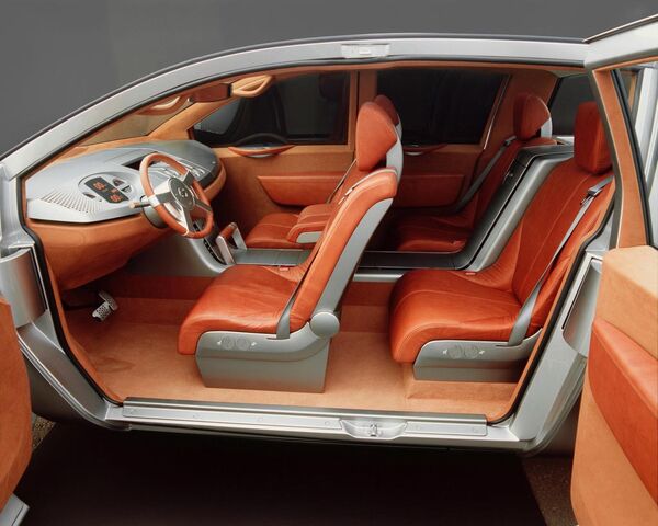File:2001 alpha-t-05.jpg