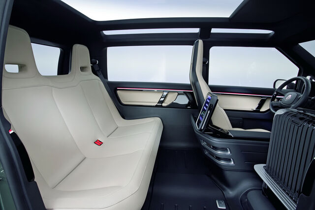 File:VW-Milano-Taxi-EV-17.jpg