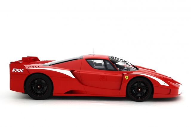 File:Amalgam-Ferrari-FXX-EVO-1-8-HR-2-1300x867.jpg